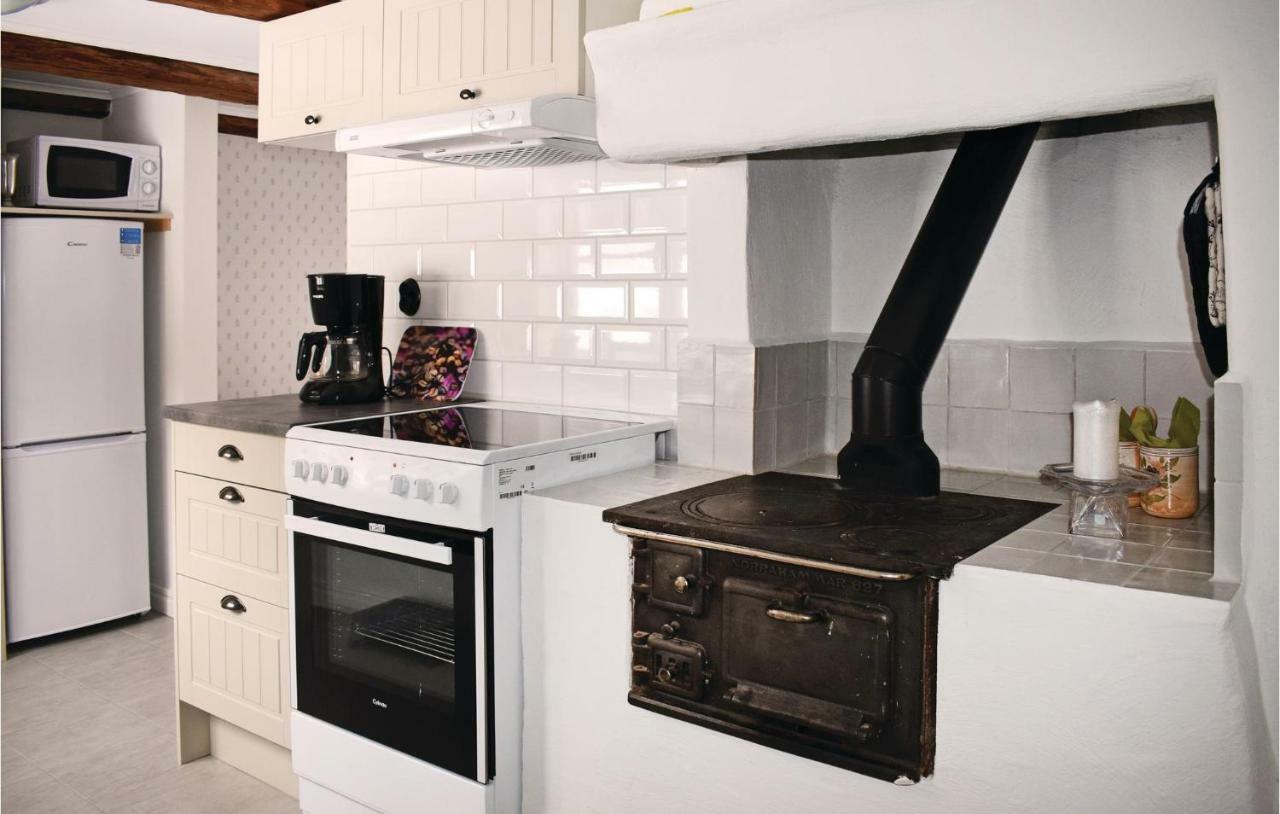 Stunning Home In Tjaellmo With Kitchen Tjällmo Exterior foto